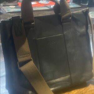 Elegant Black Leather Shoulder Bag